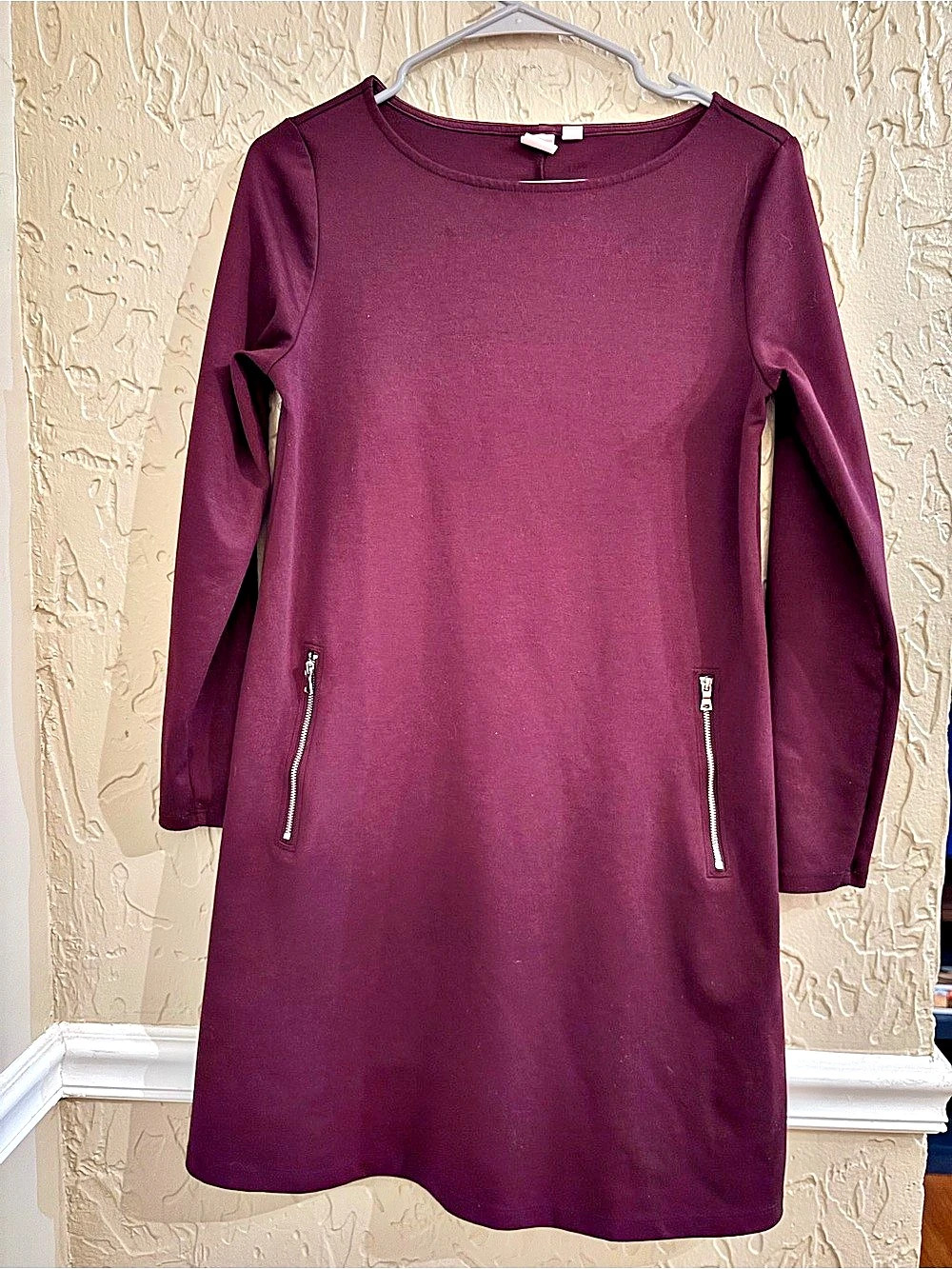 GAP Long Sleeve Shift Dress with Faux Zip Pockets Mini Dress Burgundy Size 6